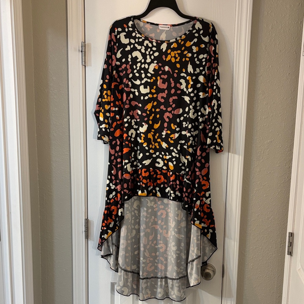 Chic High-Low Animal Print Dress